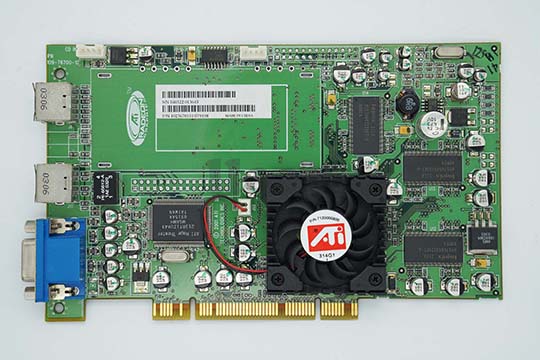 ATI Radeon 32MB PCI 显示卡（ATI Radeon芯片）